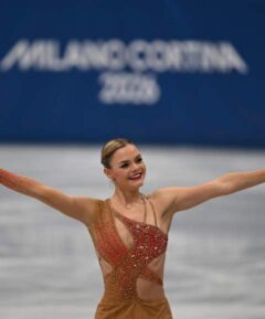 Loena Hendrickx, Belgische kunstschaatsster in actie