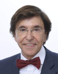Officieel portret van Elio Di Rupo in 2024