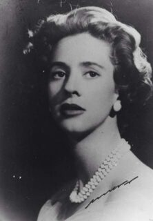 Koningin Fabiola in 1960, formeel portret