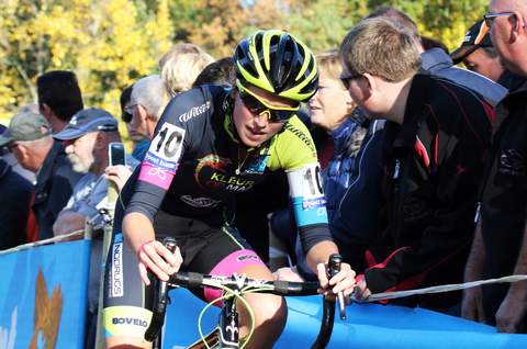 Femke Van den Driessche tijdens een veldrit in 2015