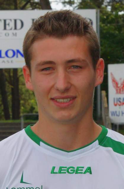 Hans Vanaken in Lommel United jersey, 2012