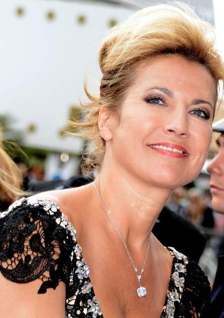 Natacha Amal poseert op het filmfestival van Cannes 2014