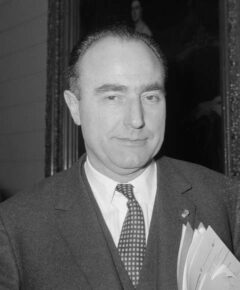 Portret van Paul Vanden Boeynants in 1966