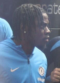 Roméo Lavia speelt voor Chelsea in 2025