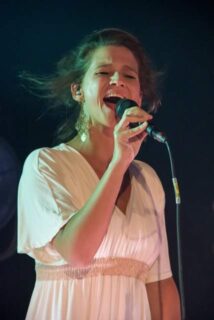 Selah Sue zingt op het Zelt Musik Festival 2018