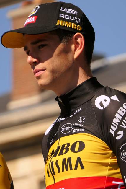 Wout van Aert tijdens Parijs-Roubaix 2022