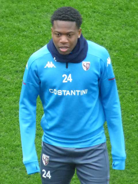 Aaron Leya Iseka speelt voor FC Metz in 2021
