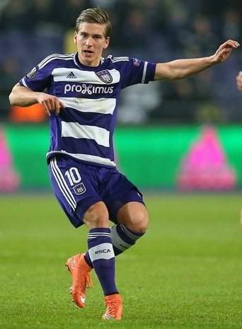 Dennis Praet speelt voor RSC Anderlecht in 2016