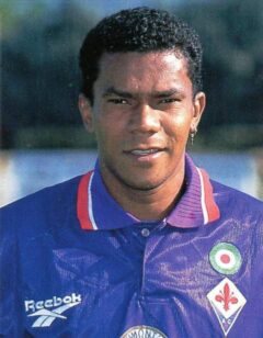 Luis Oliveira als speler bij Fiorentina in 1997