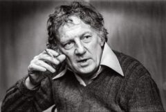 Portret van Hugo Claus in Gent, 1984