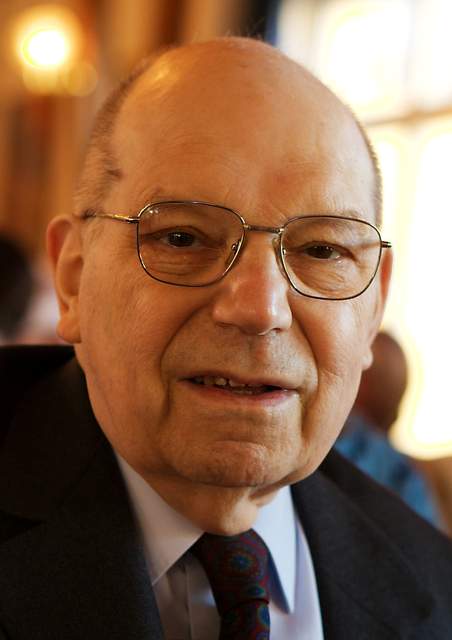 Portret van Jacques Tits als professor in 2008
