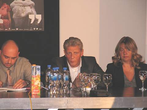 Jan Fabre poseert als kunstenaar in 2008