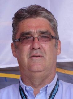 Claude Criquielion ontvangt prijs tijdens Grand Prix 2014