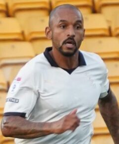 Funso Ojo speelt voor Port Vale in 2025