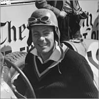 Portret van Johnny Claes als Formule 1-coureur in 1950