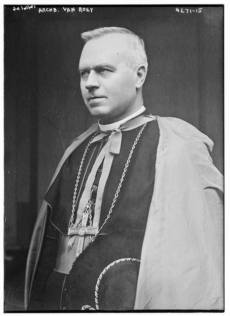 Jozef-Ernest van Roey als aartsbisschop in 1917